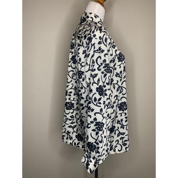 Black White Button Front Blouse Sz Medium Floral Print Sheer - Picture 4 of 8